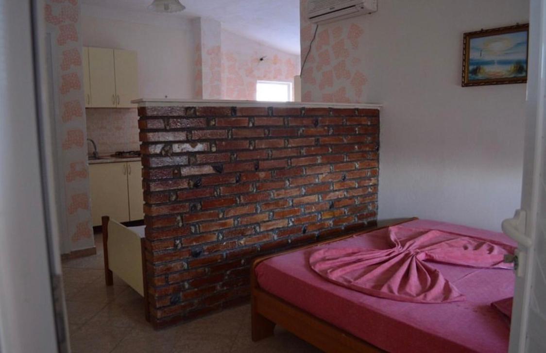 Hotel Ridal Vlore Exterior photo